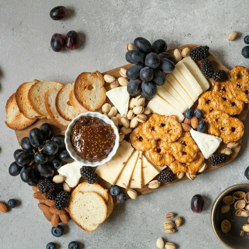 Ein Bild einer Käseplatte