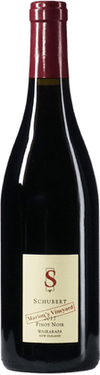 Eine Flasche Wein 4770Marion_sVineyard2017