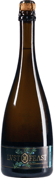 Eine Flasche Wein 9303JuniperLust_Feast