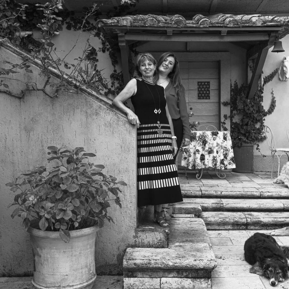Die Besitzerinnen des toskanischen Weingutes Tenuta del Fontino, Adelheid Puntscher und ihre Tochter Marie Sophie